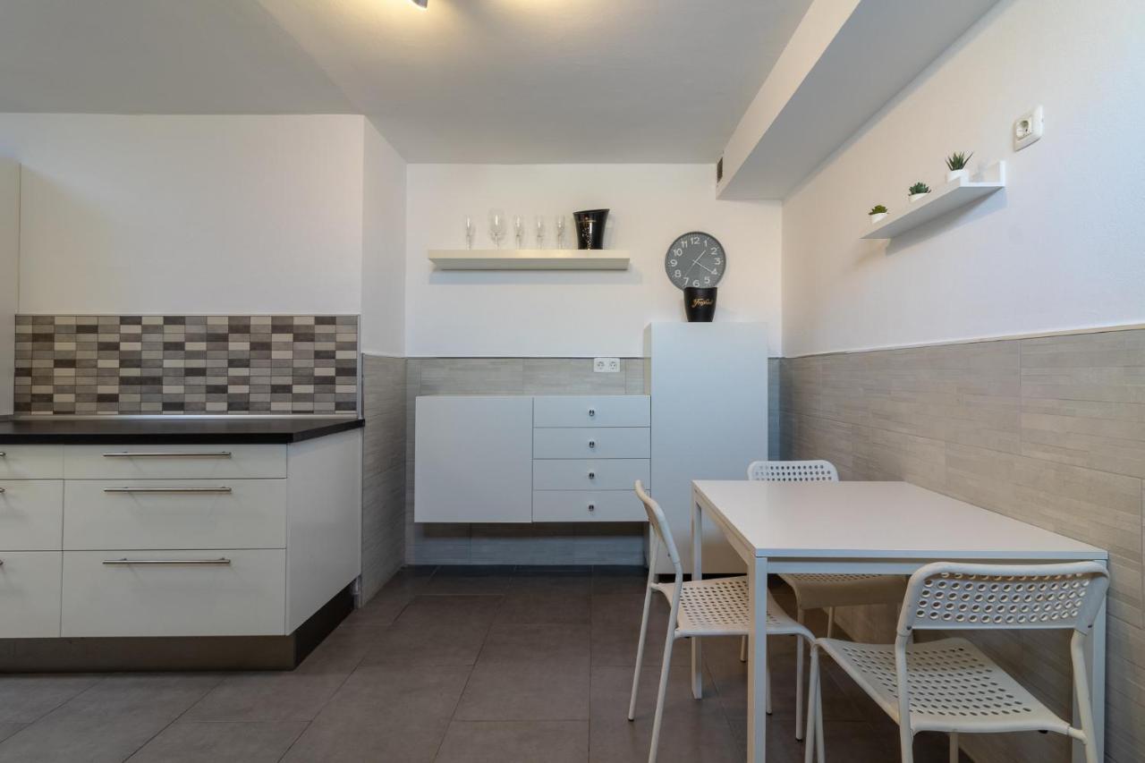 Flatguest Morro Jable * Beach * Terrace * Bbq Bagian luar foto